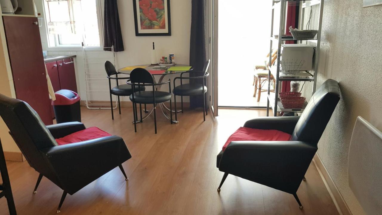 Ferienwohnung Un Pied A Terre Carcassonne Exterior foto