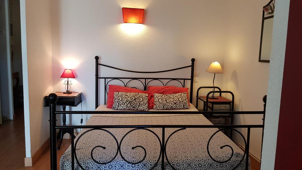 Ferienwohnung Un Pied A Terre Carcassonne Exterior foto